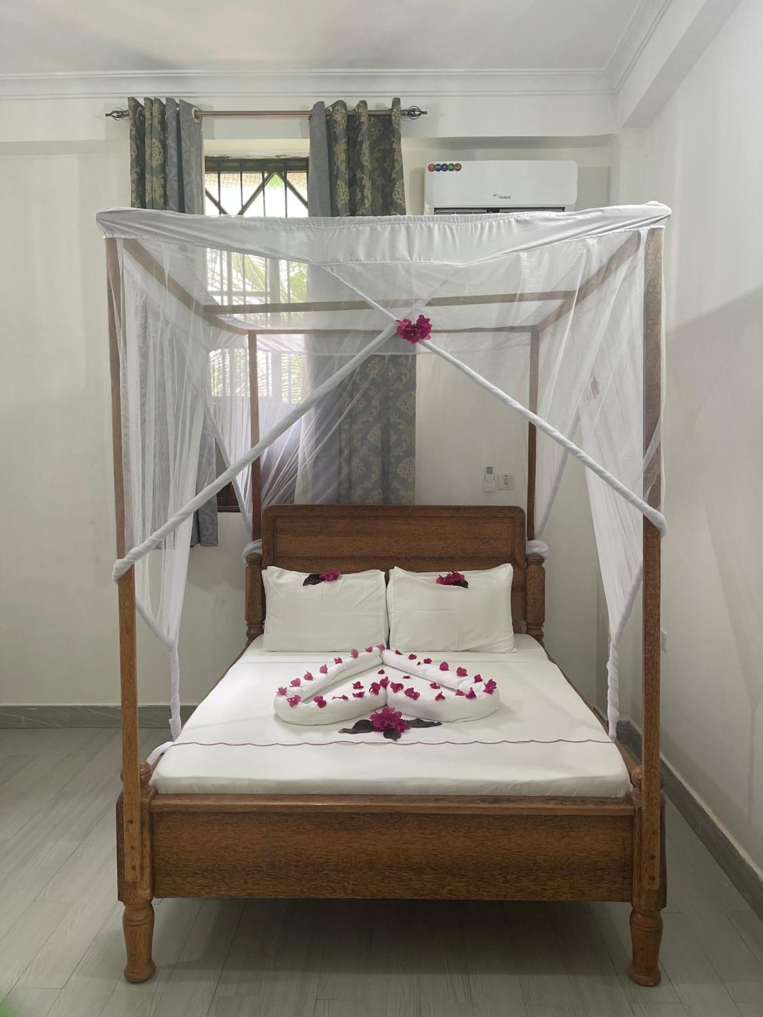 Amazing Zanzibar Beach Hotel Nungwi Exterior foto